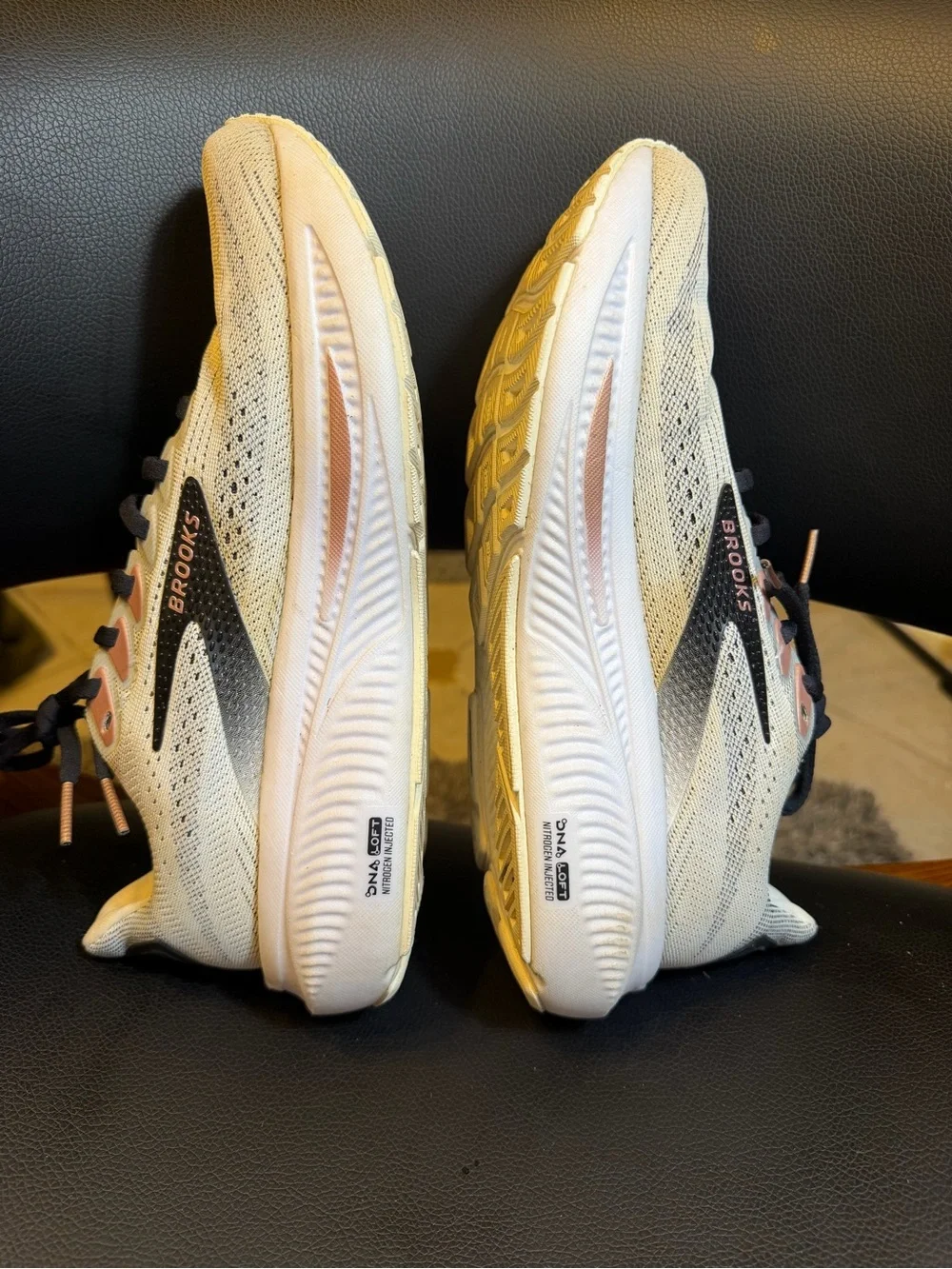 Brooks Ghost 17 Women's Running Shoes White/Black/Rose Gold 8.5 1204311B105
